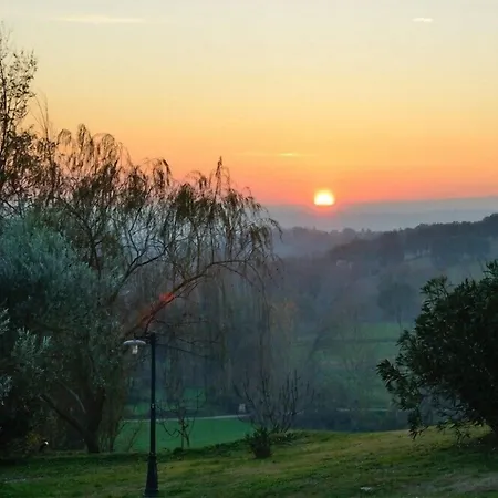 Borgo Saint George * Отриколи