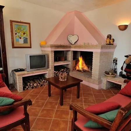 Borgo Saint George * Отриколи